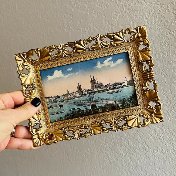 +GIFTED+VTG gold post card frame with antique post card - Picture 5 of 6